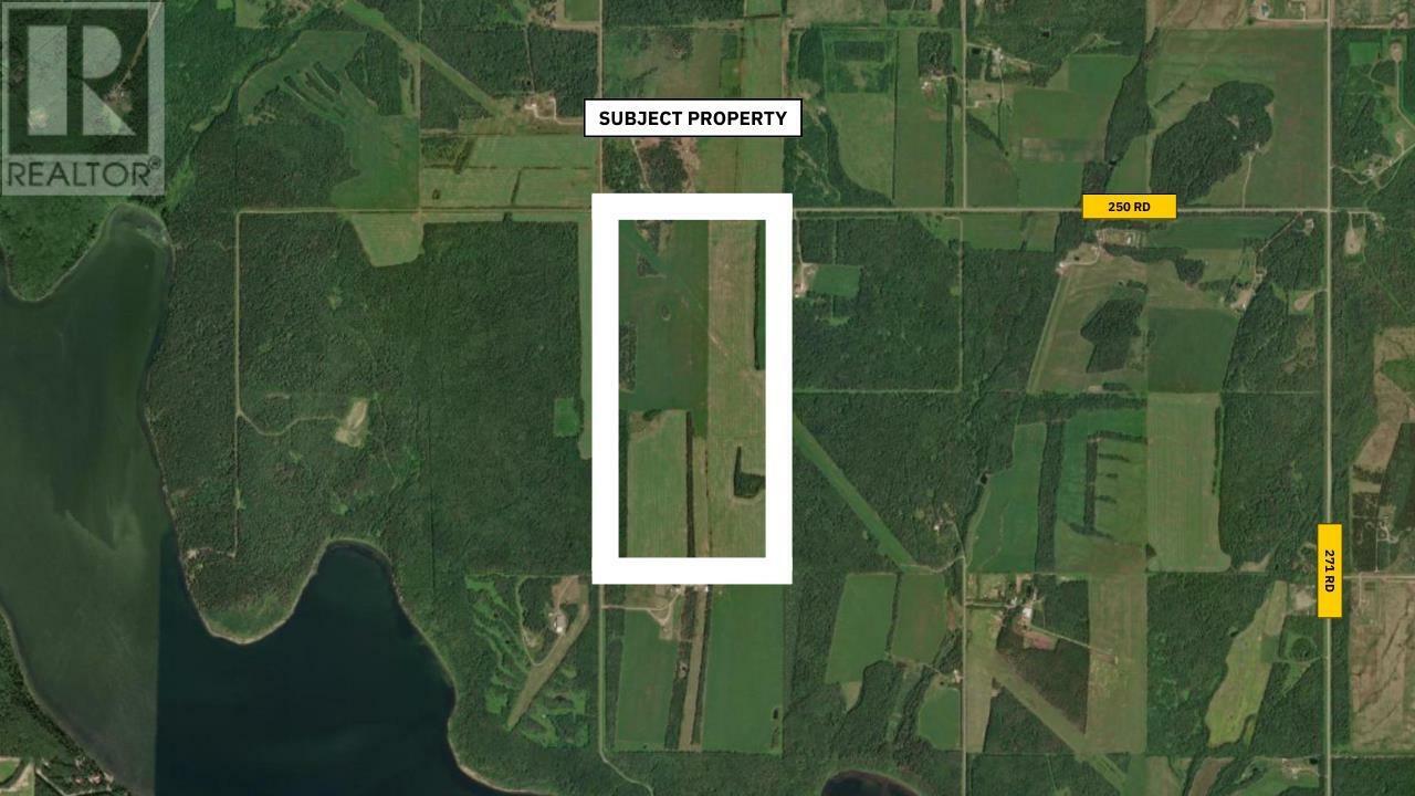 Photo de la propriété:  Sec 8 275 Road W 1/2  BC V0C 1H0 