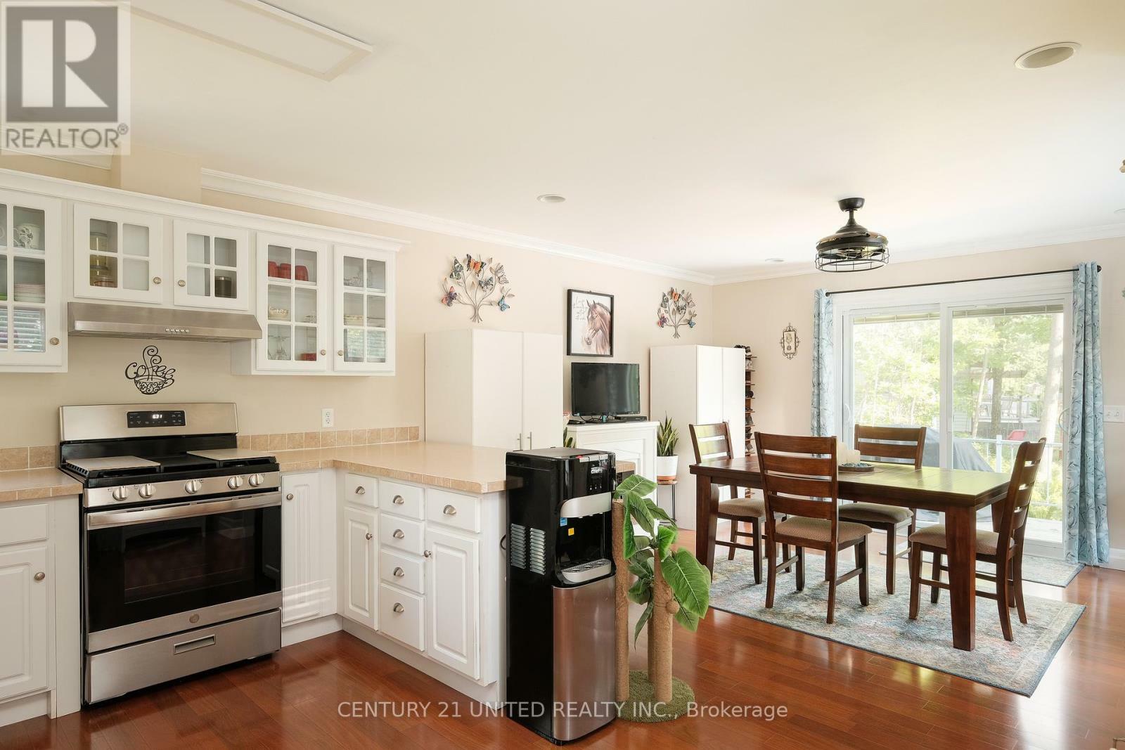 Property Photo: 4 Rollies Bay Road East ON K0L 1R0