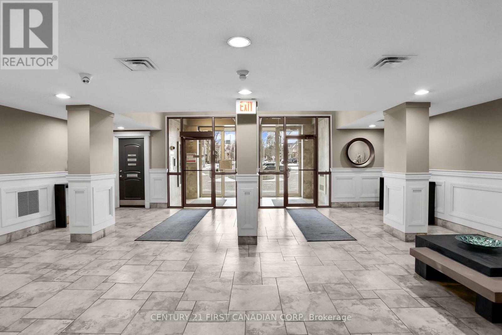 Property Photo: 250 Pall Mall Street 1105 ON N6A 6K3