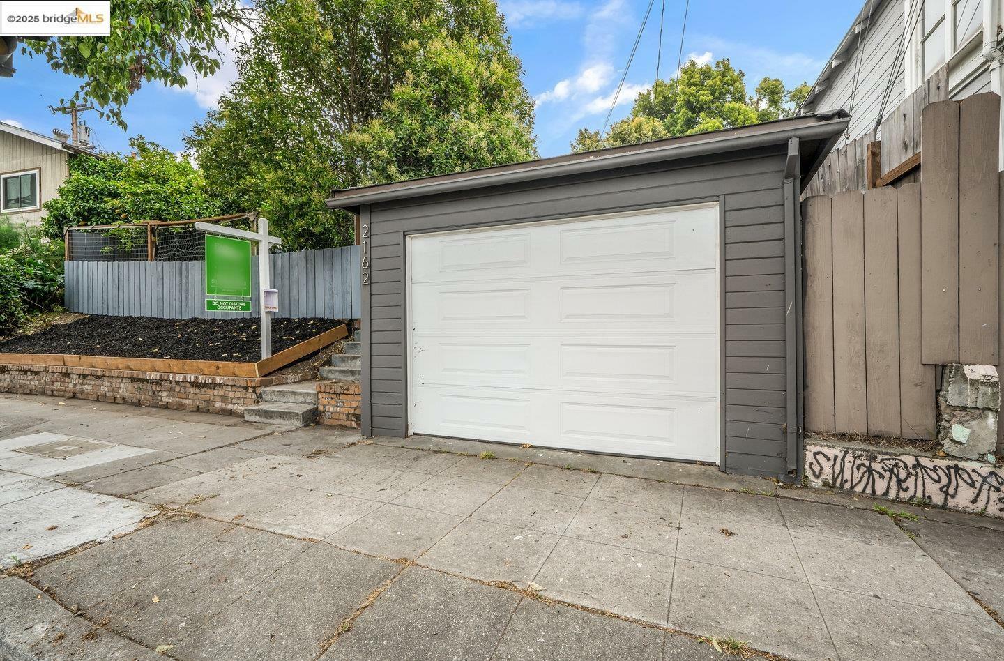 Property Photo: 2162 35th Ave CA 94601