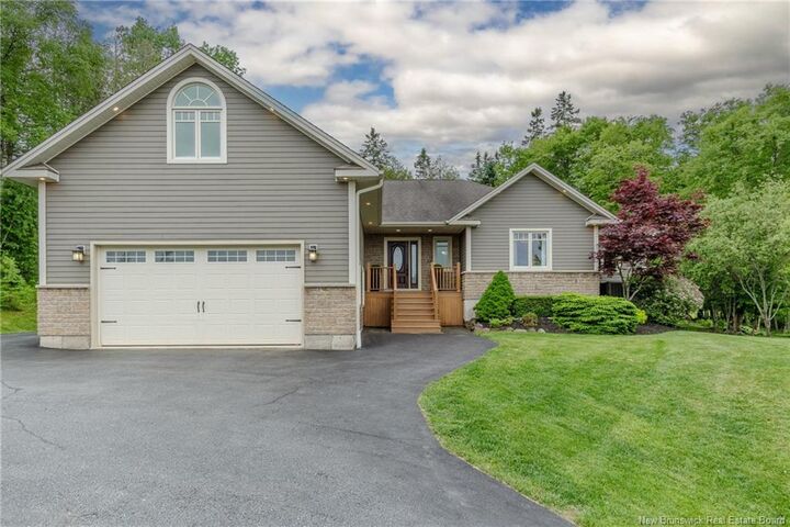 26 Robert Ross Boulevard  Hampton NB E5N 0G2 photo