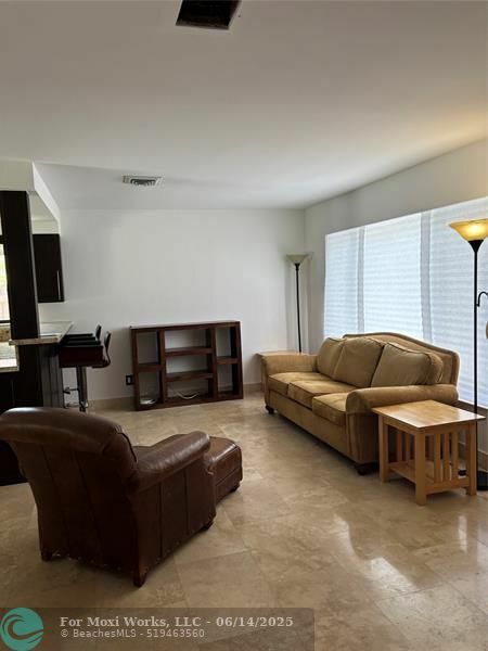 Property Photo:  1126 Lincoln St  FL 33019 
