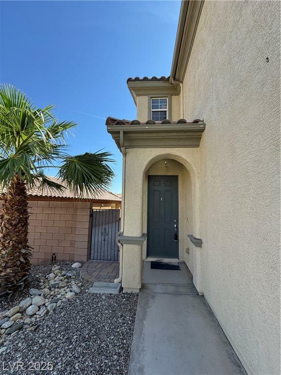Property Photo: 528 Uxbridge Drive NV 89178
