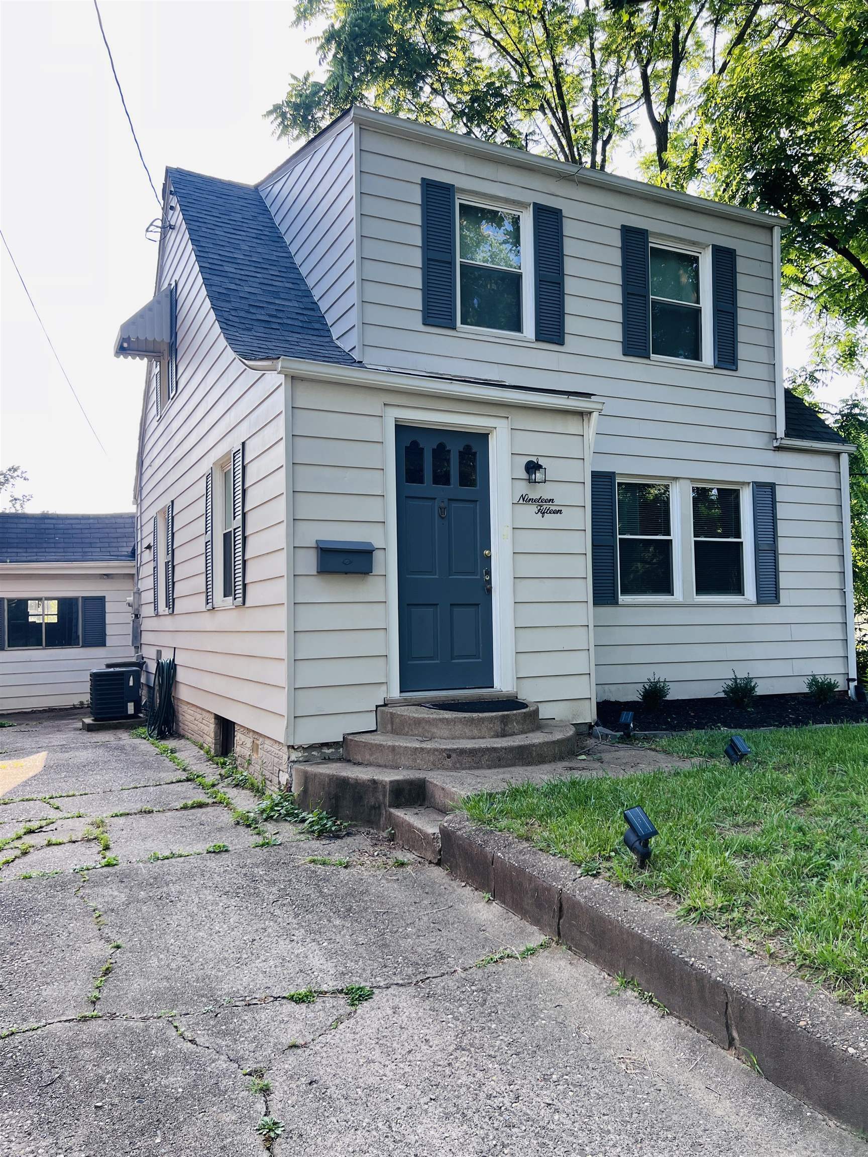 Property Photo: 1915 18th Street WV 25701