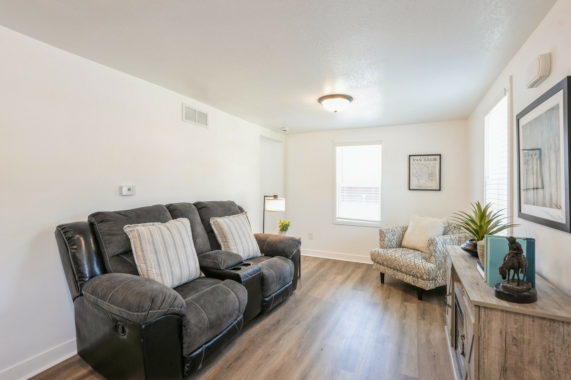 Property Photo: 1116 Herold Avenue IA 50315