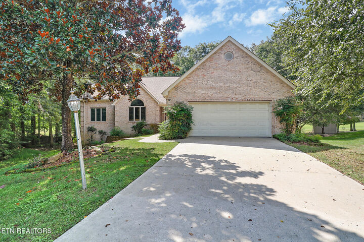 Property Photo: 17 Kenwood Court TN 38558