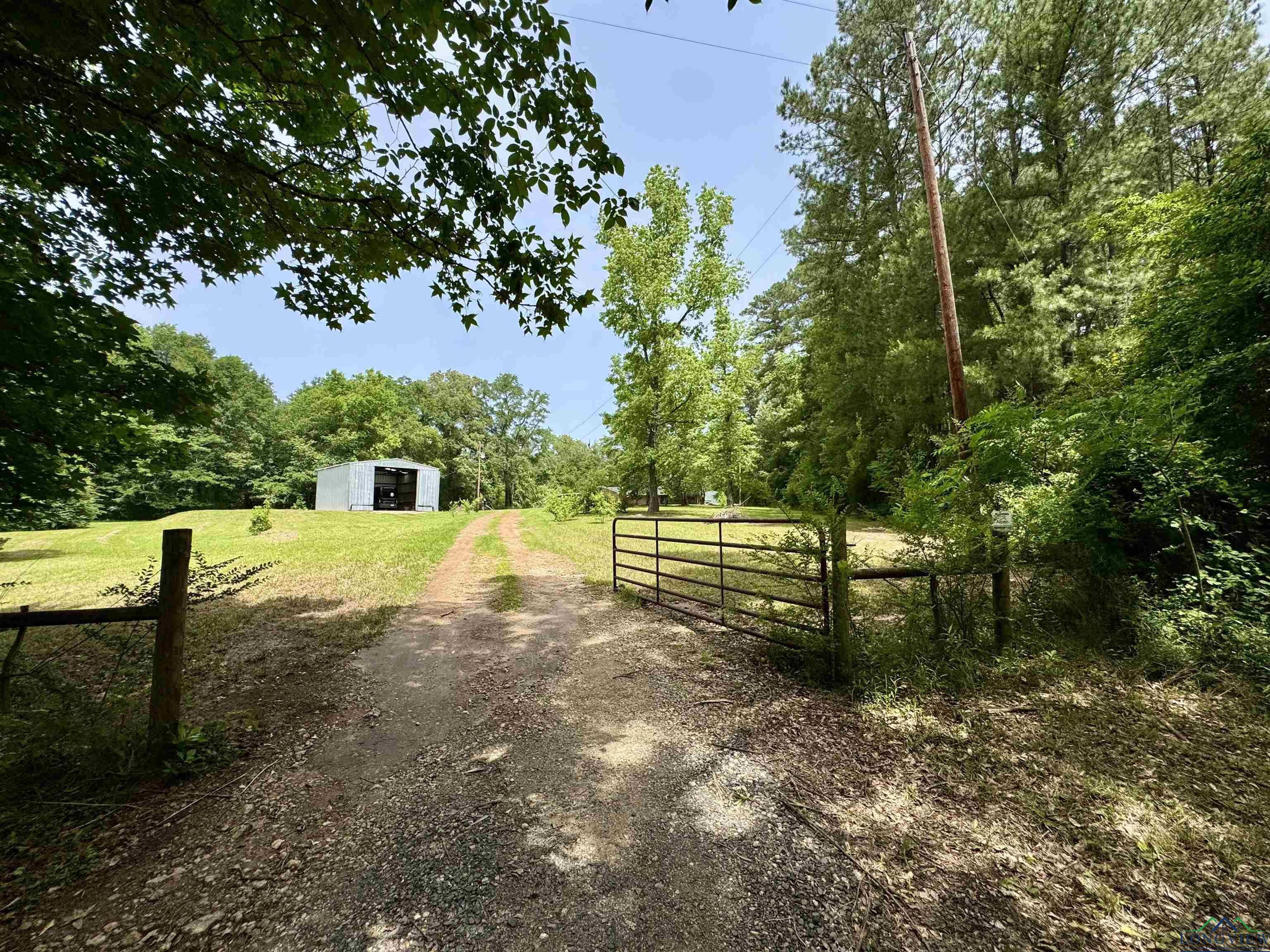 Property Photo: 377 E Cargill Rd TX 75672