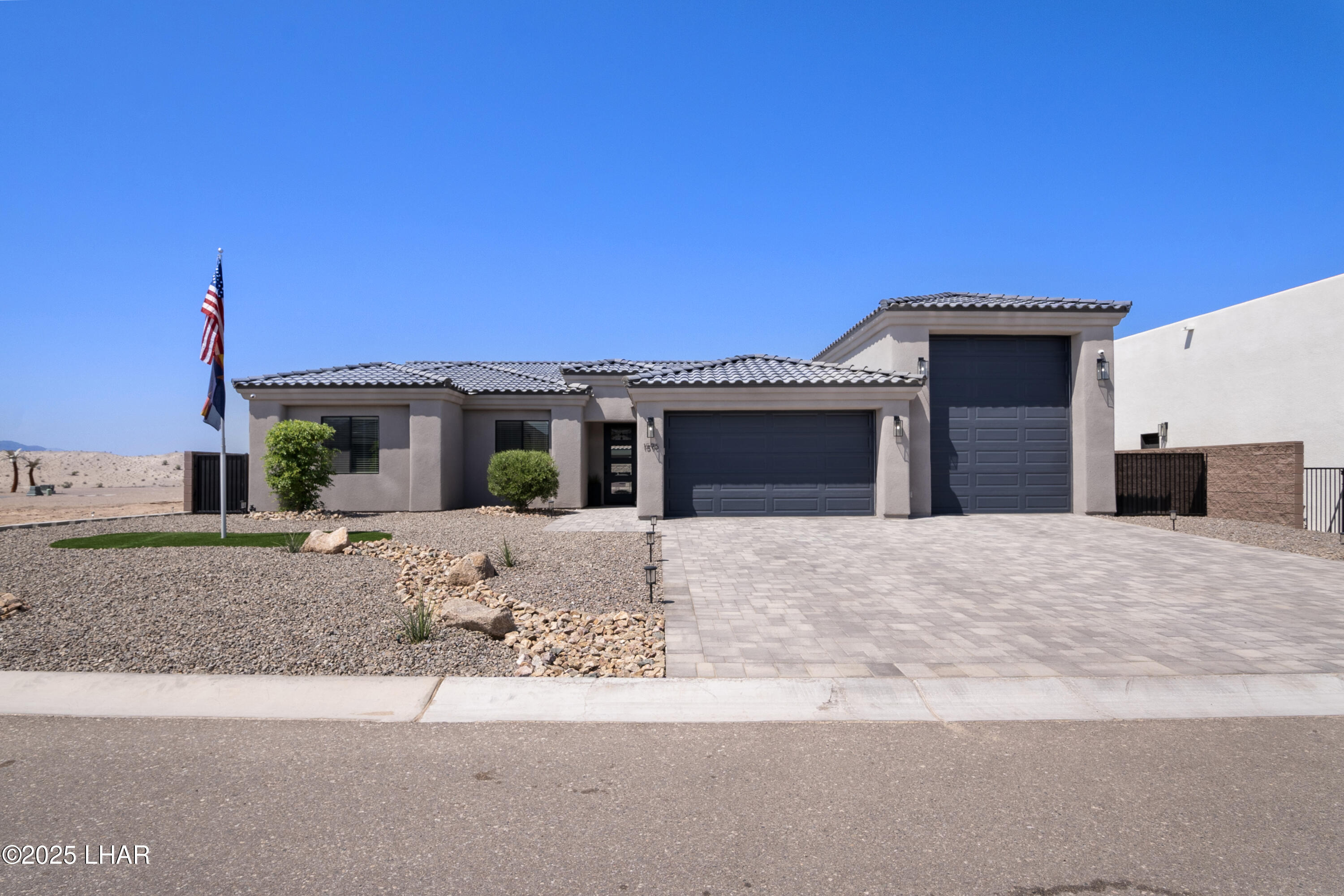 Property Photo:  1596 E Cedar Dr  AZ 86404 
