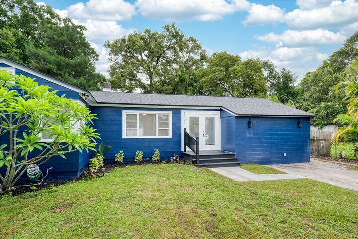 Property Photo: 3007 Knollwood Circle FL 32804