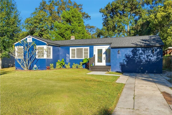 Property Photo: 3007 Knollwood Circle FL 32804