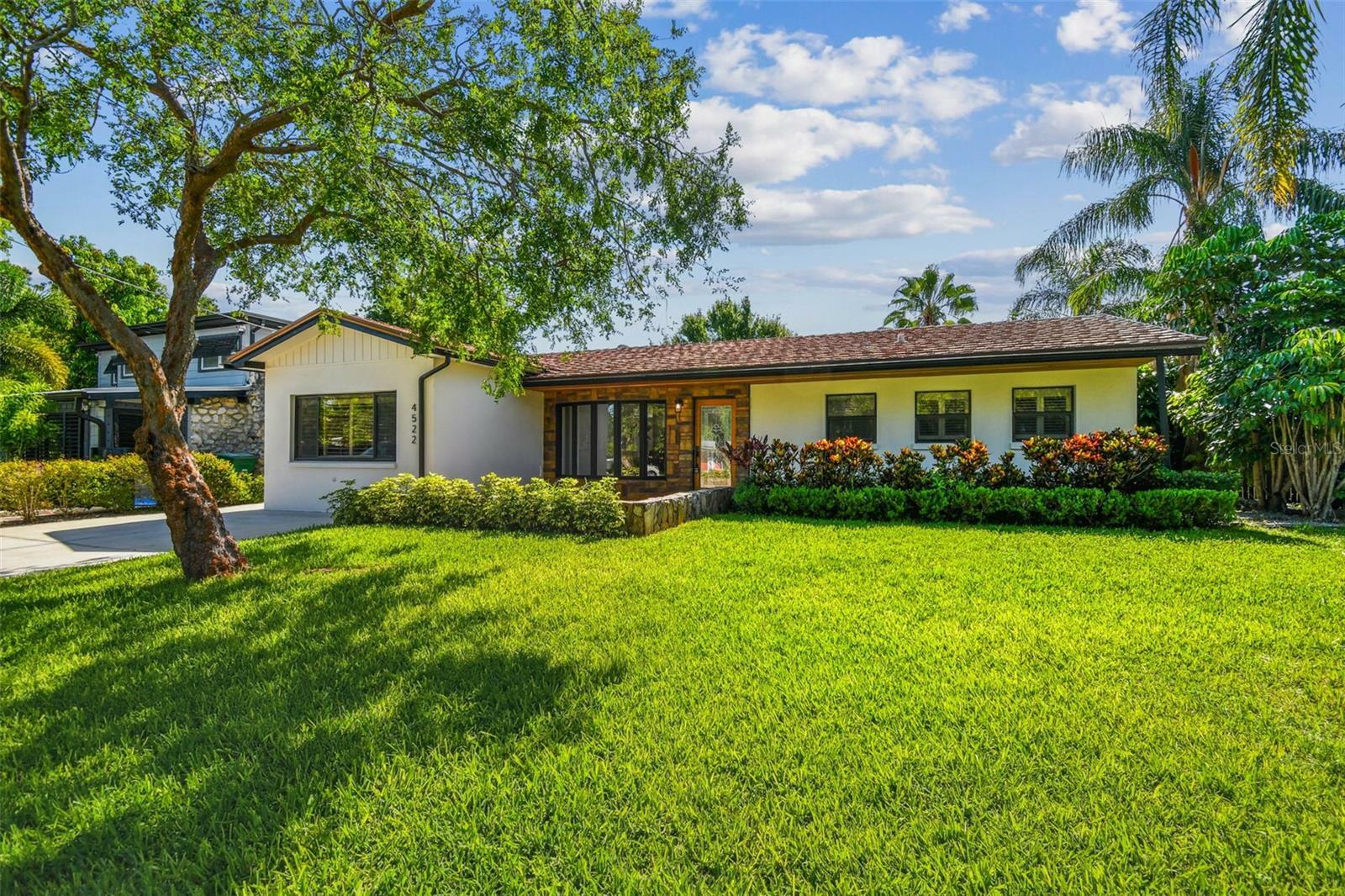 Property Photo:  4522 S Hale Avenue  FL 33611 