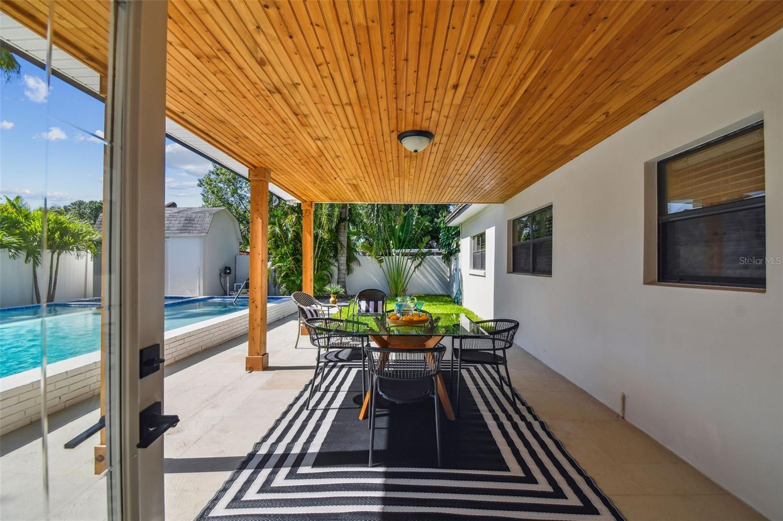 Property Photo: 4522 S Hale Avenue FL 33611