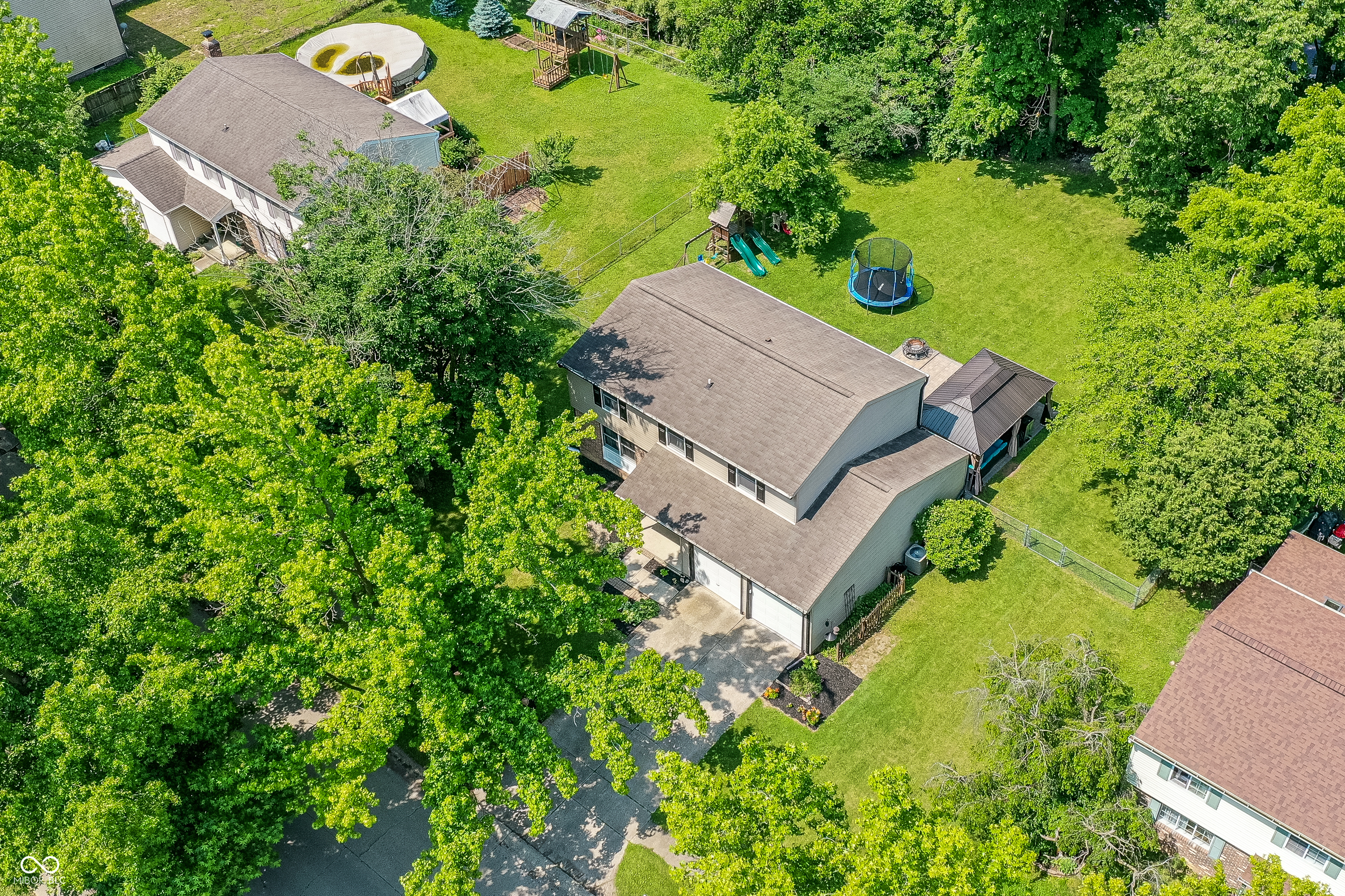 Property Photo: 9402 Thornwood Drive IN 46250
