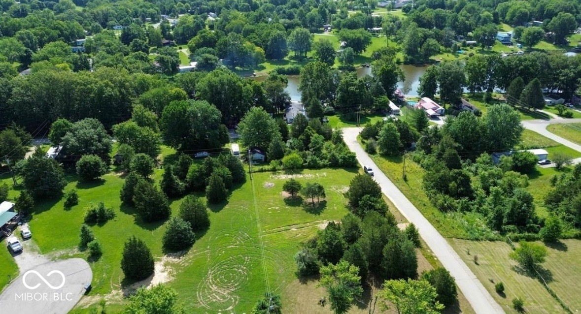 Property Photo: 2743-2744 Worthington Way IN 47265