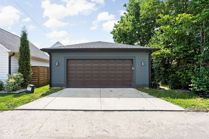 Property Photo:  1717 Carrollton Avenue  IN 46202 