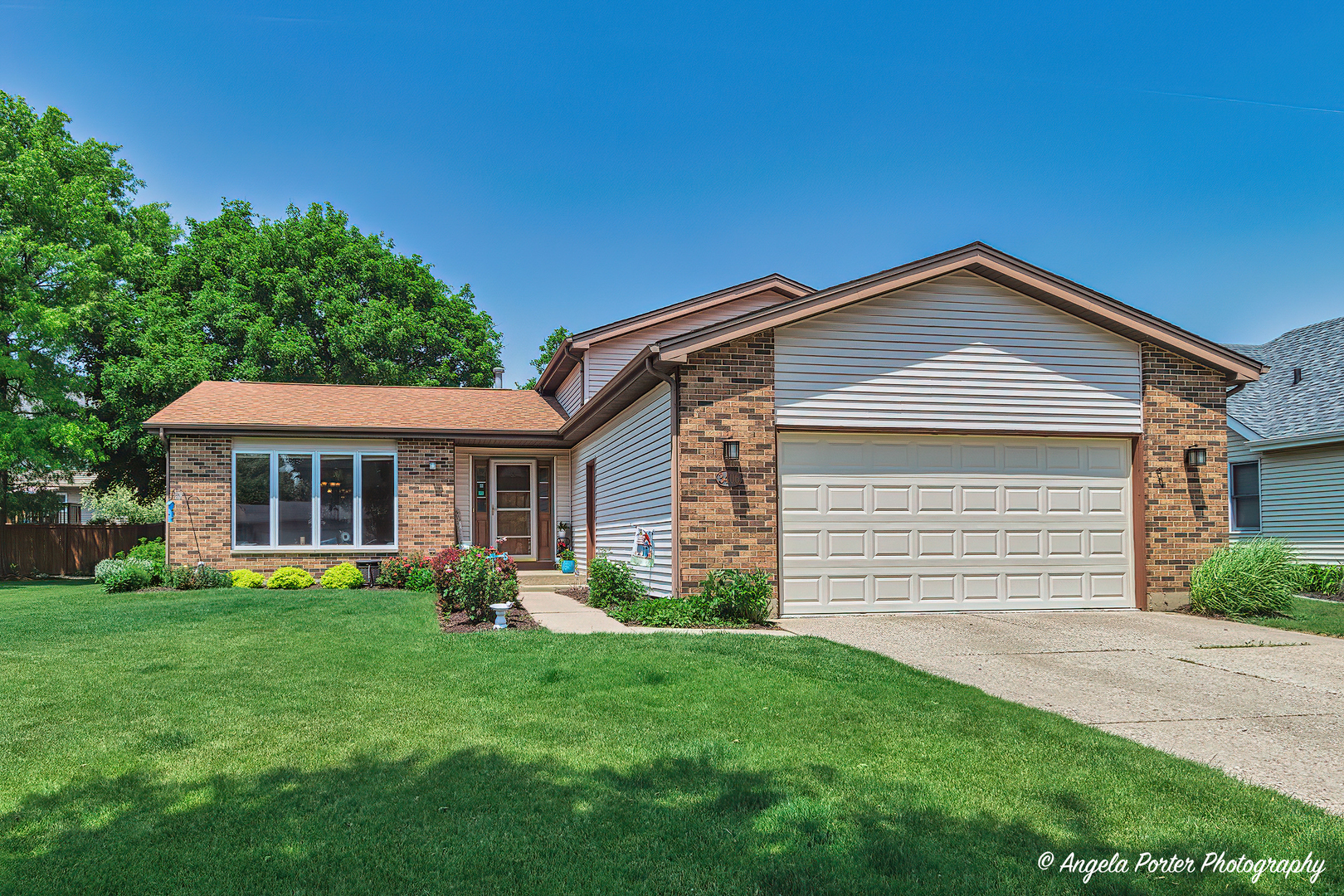 Property Photo: 3406 W Bretons Drive IL 60050