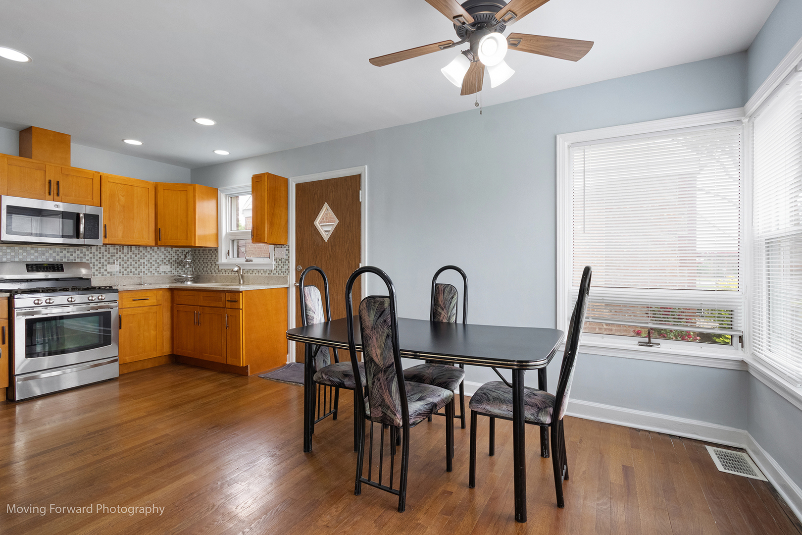 Property Photo: 7324 W 56th Place IL 60501
