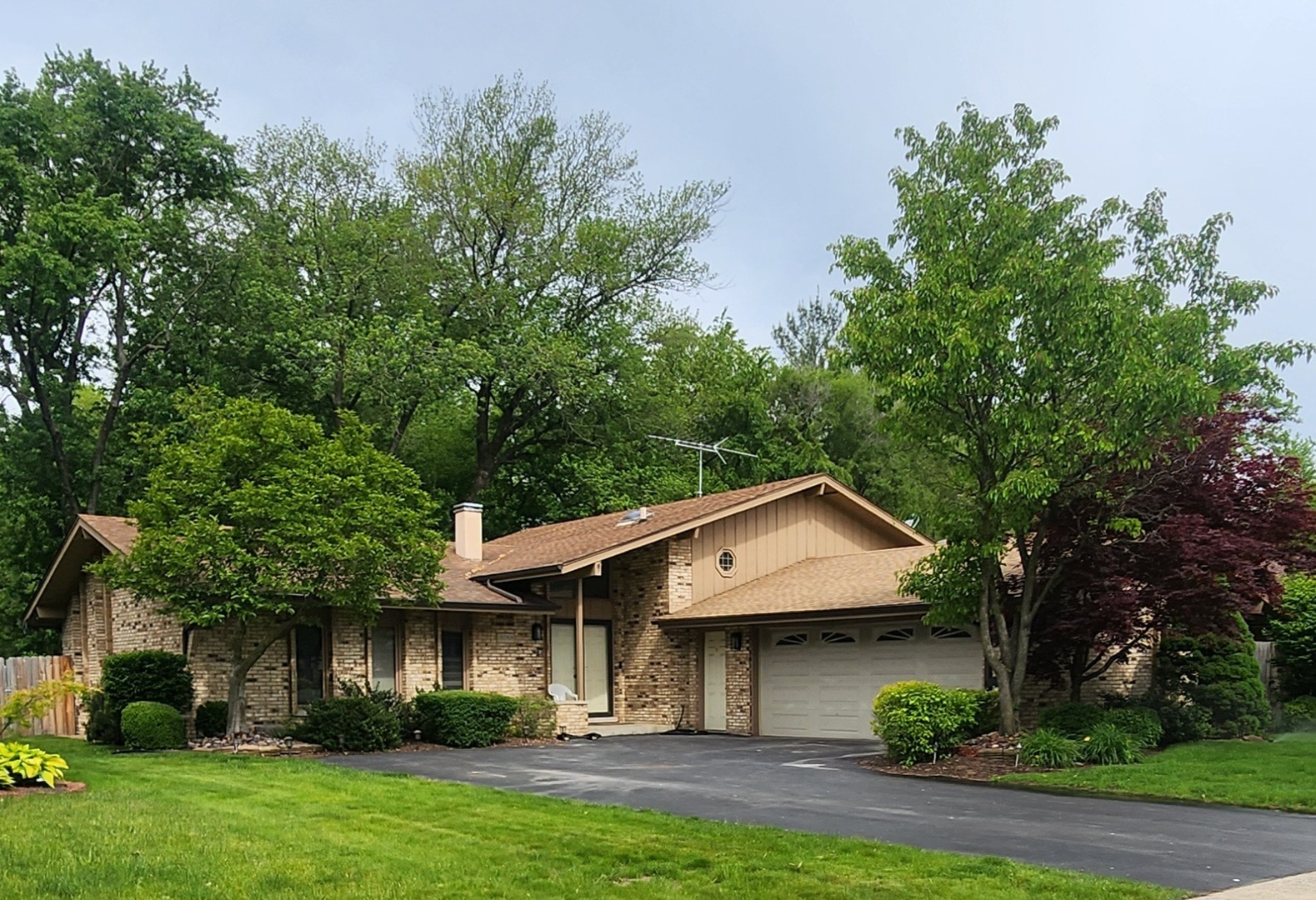 18068 Jason Lane  Lansing IL 60438 photo