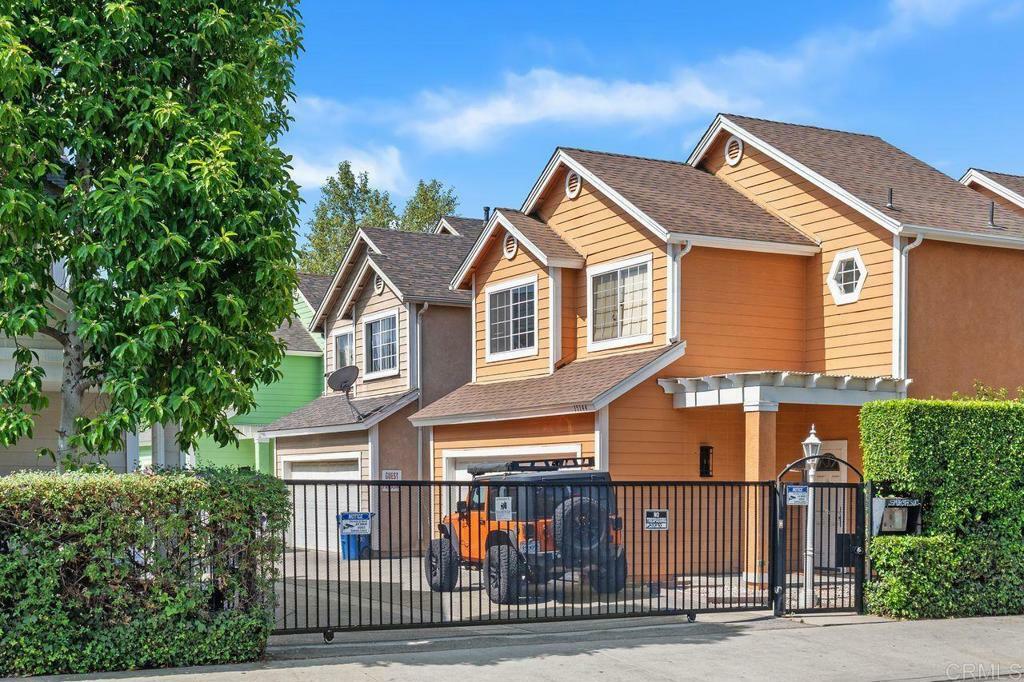 Property Photo: 15140 Chase Street CA 91343