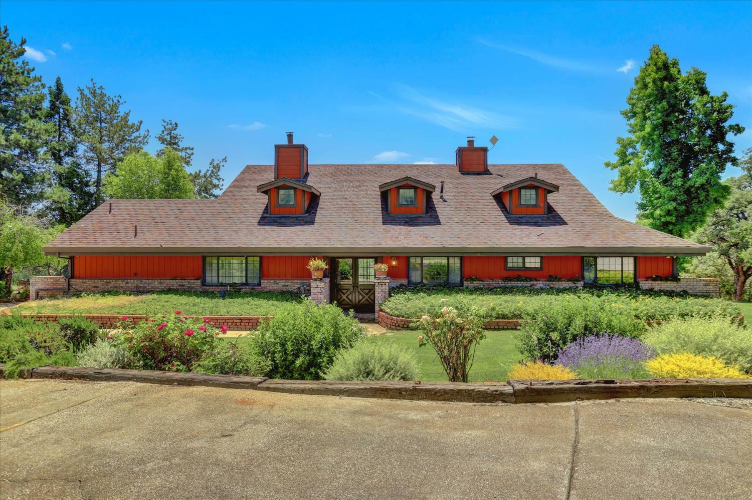 Property Photo: 14272 Oak Meadow Road CA 95945