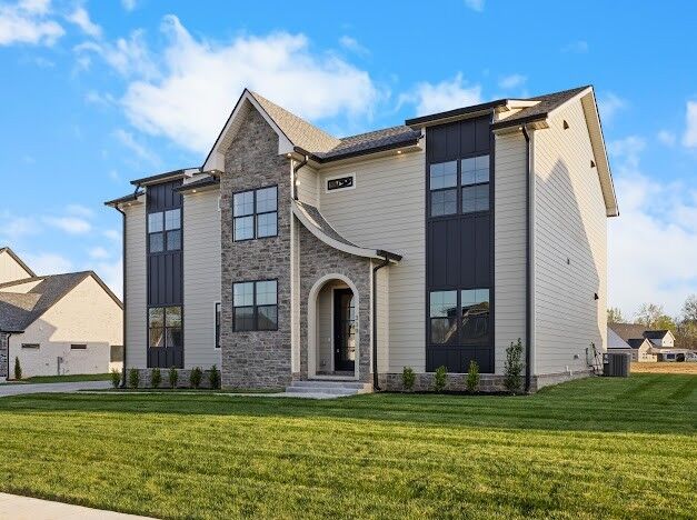 339 Ellington Dr  Clarksville TN 37043 photo