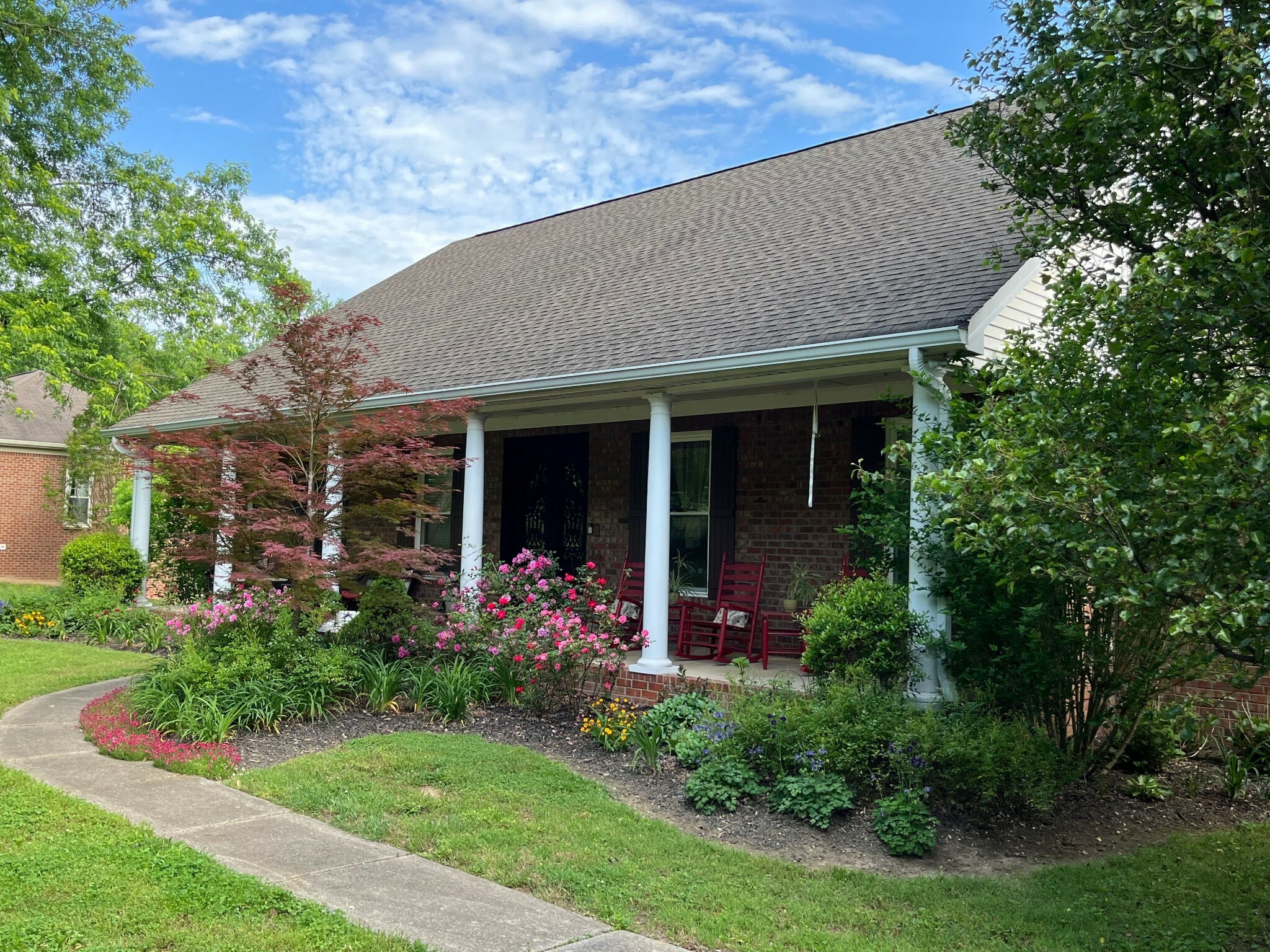 Property Photo: 2214 Henpeck Ln TN 37064