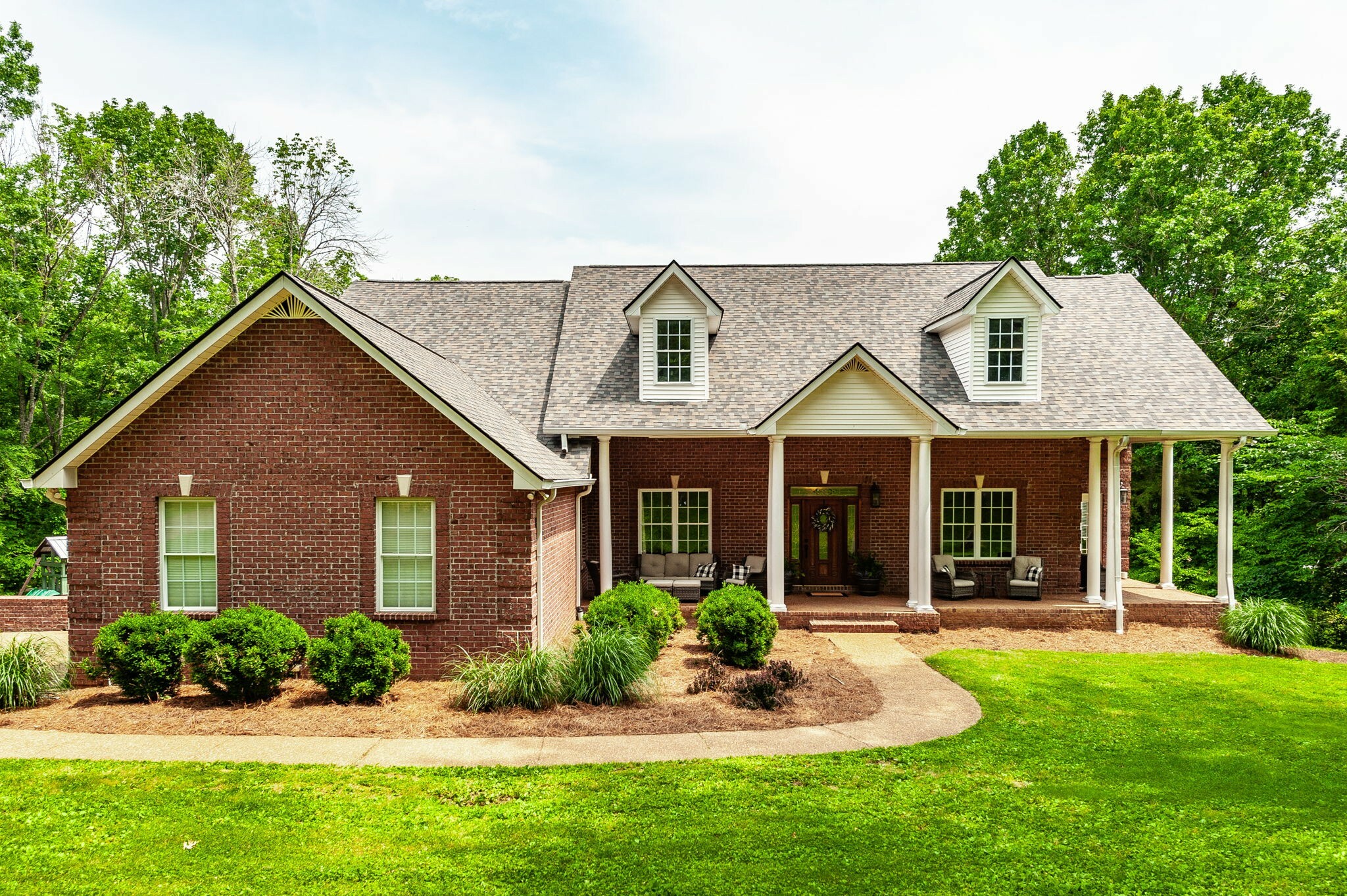 Property Photo: 311 Pond Dr TN 37066