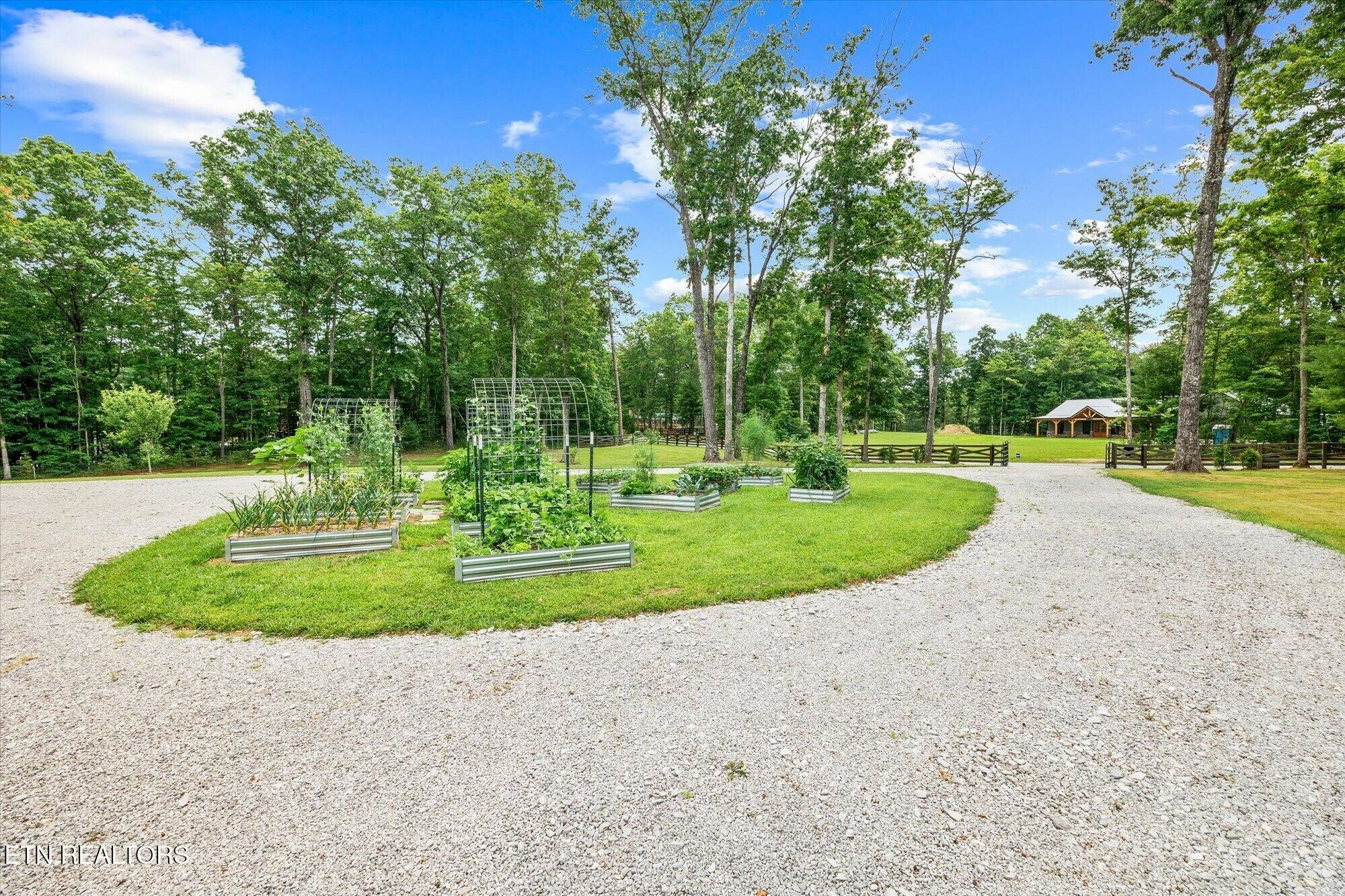 Property Photo: 634 Cowboy Way Way TN 38556