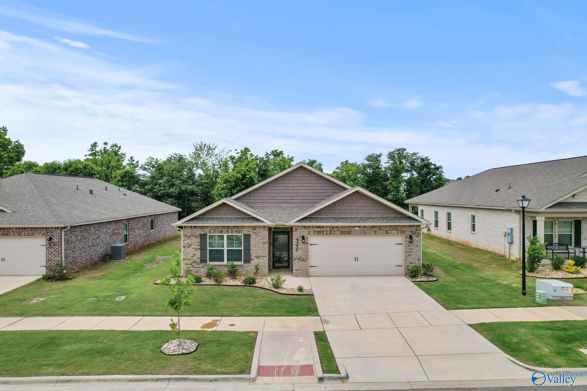 Property Photo: 6558 Jacaranda Drive AL 35806