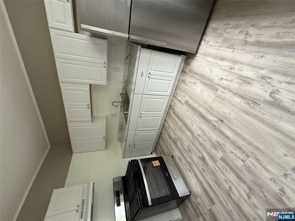 Property Photo:  120 Clarke Avenue 2  NJ 07304 