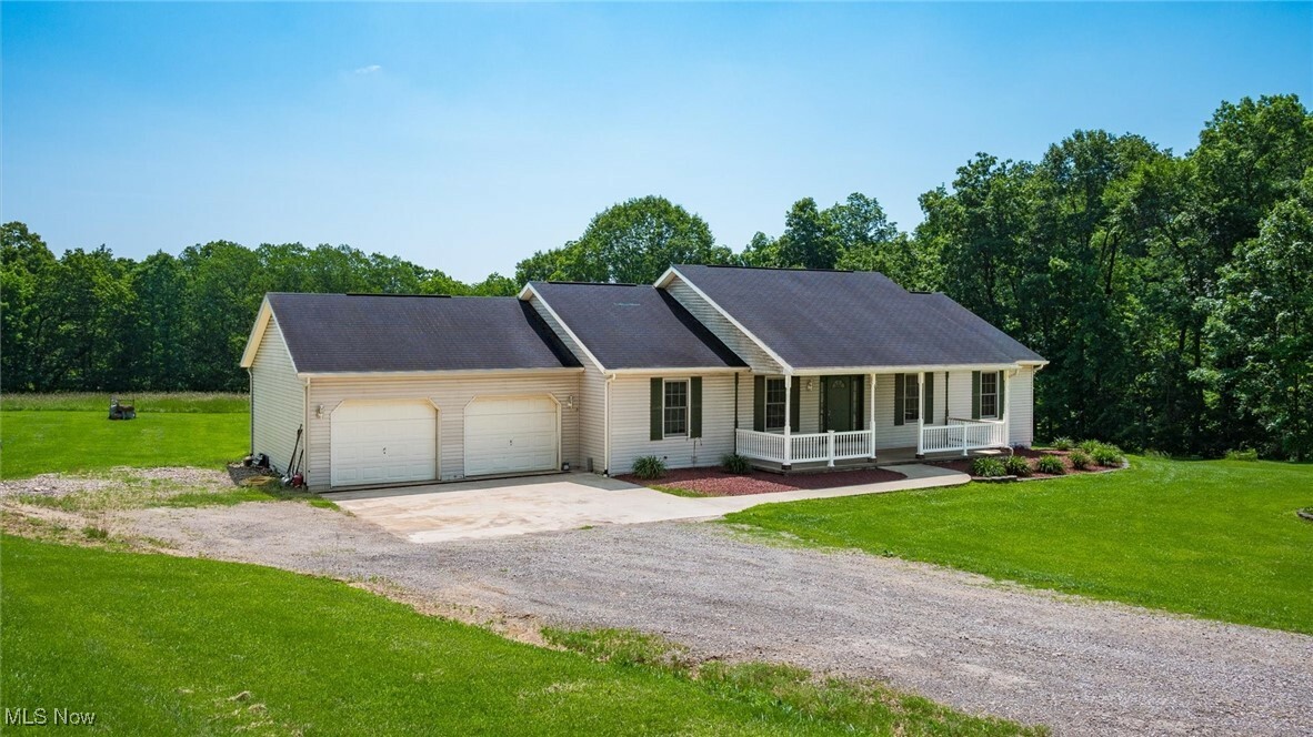 Property Photo: 9910 Matchett Road OH 43767