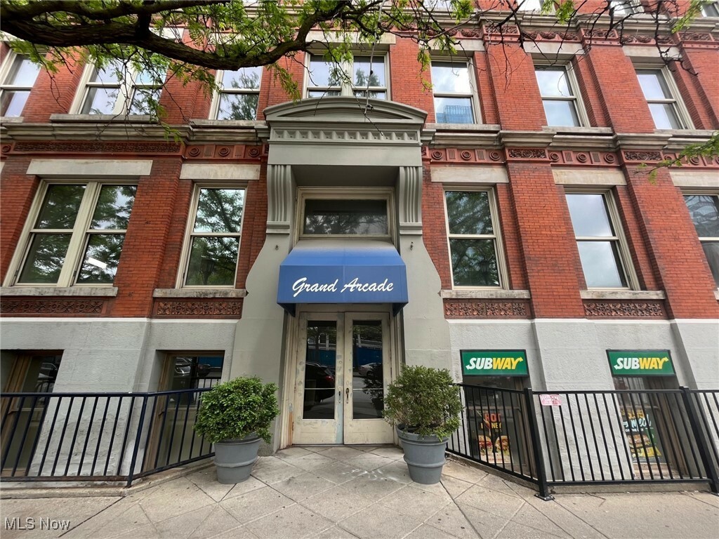 Property Photo: 408 W Saint Clair Avenue 318 OH 44113