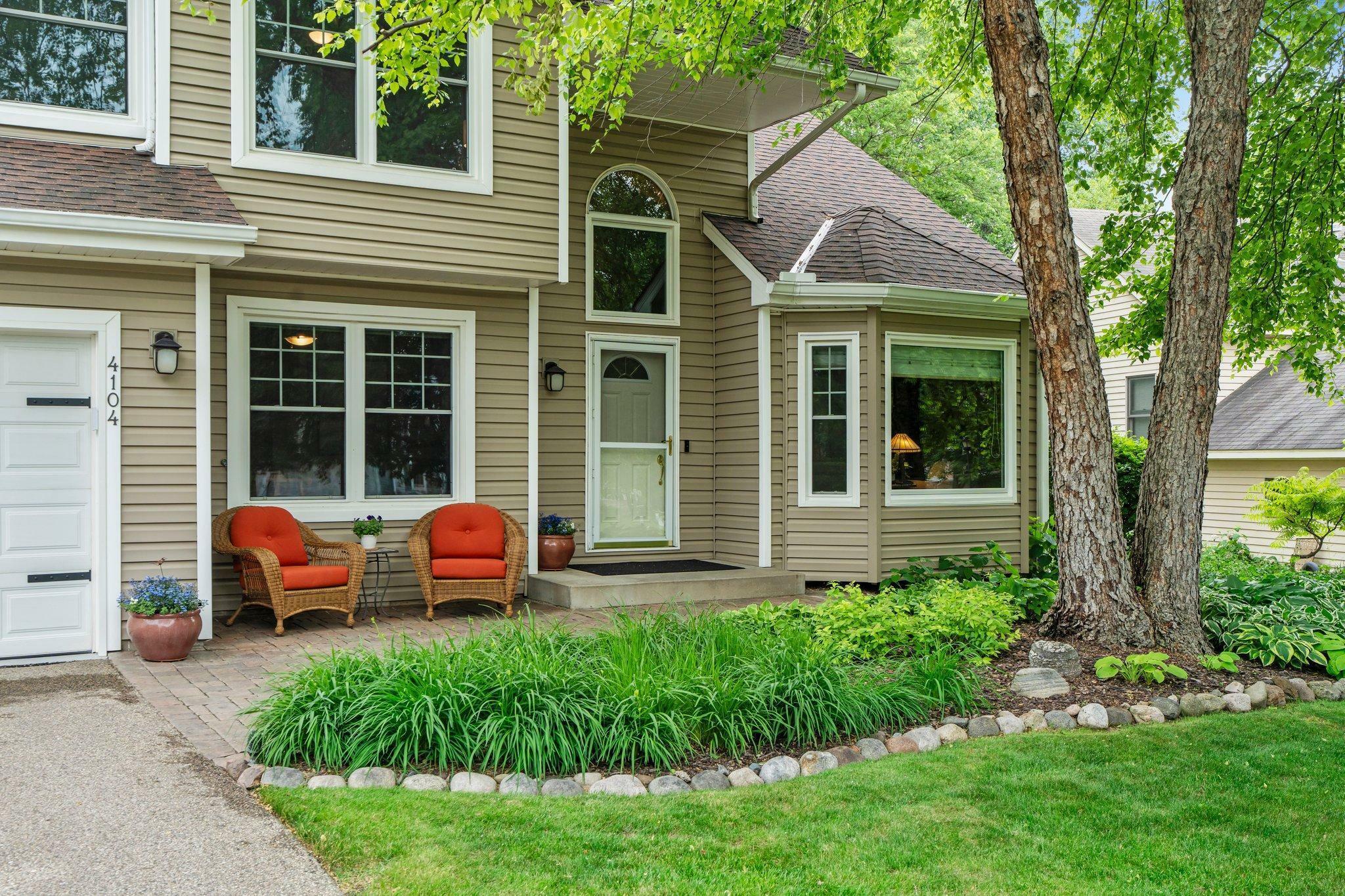 Property Photo: 4104 Havenhill Circle MN 55123