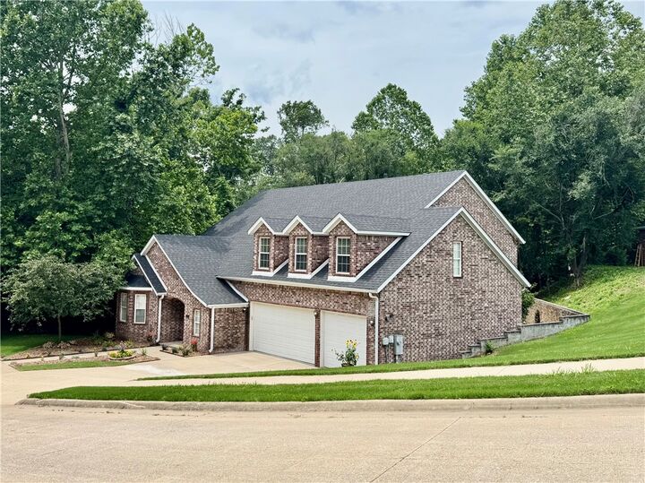 Property Photo: 4103 NE Kensington Avenue AR 72712