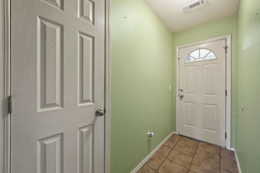 Property Photo: 106 Oakley Street AR 72751