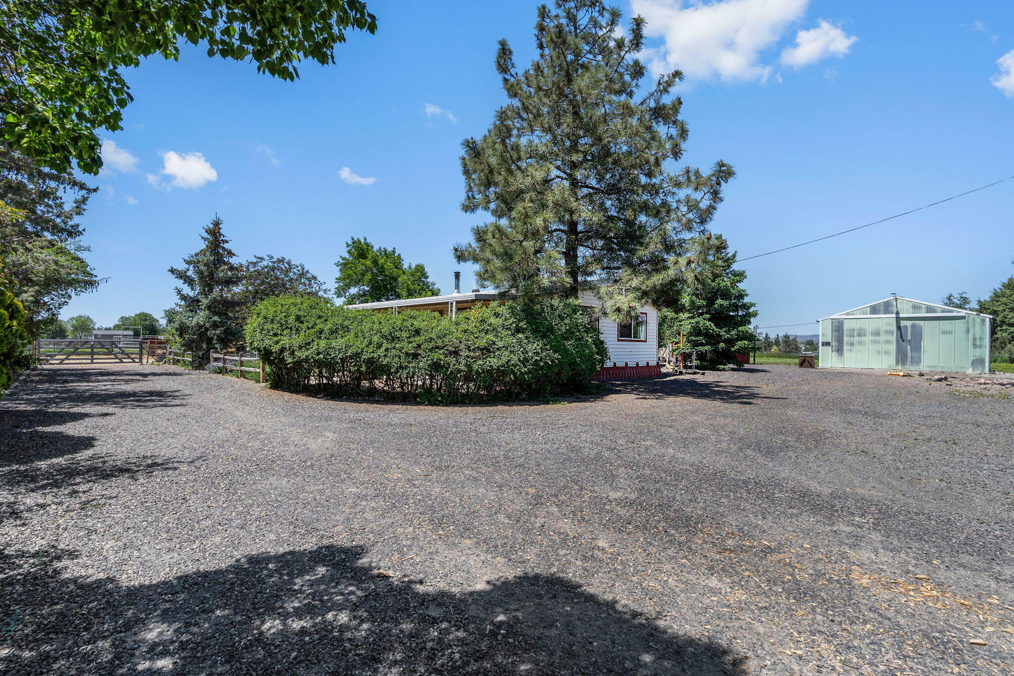Property Photo: 8543 15th Street OR 97760