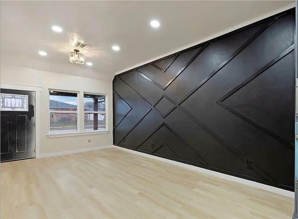Property Photo: 1533 NE 26th Street OK 73111