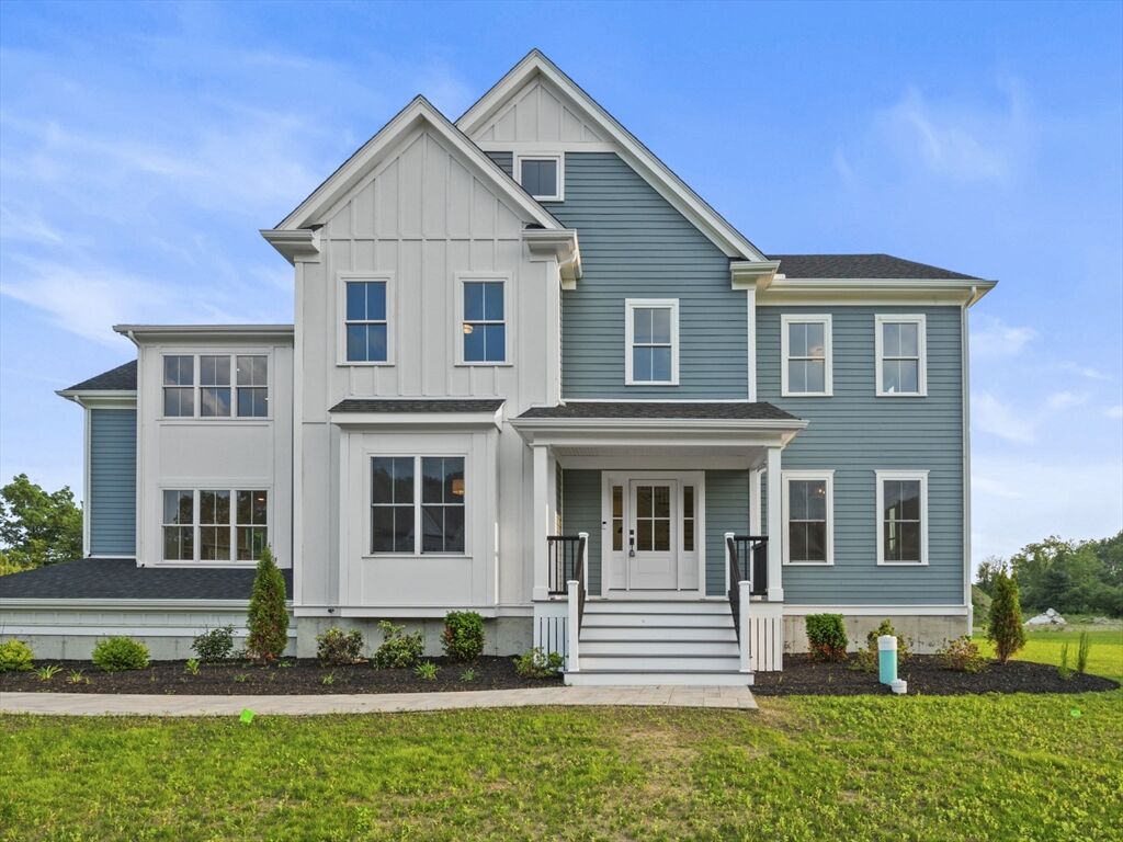 Property Photo:  4 Weeping Willow Drive  MA 01810
