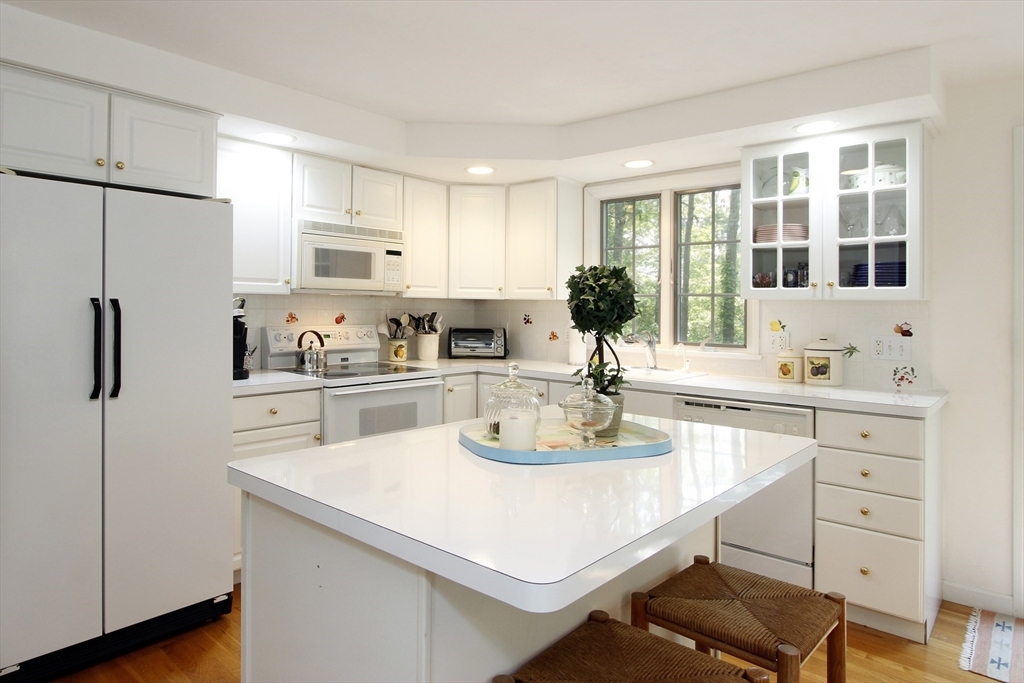 Property Photo:  18 Periwinkle Ln  MA 02649 