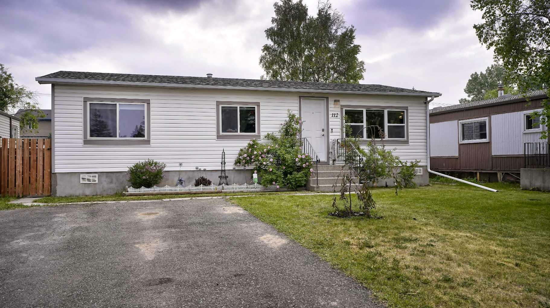 Property Photo: 112 Spring Haven Close SE AB T4A 1E9