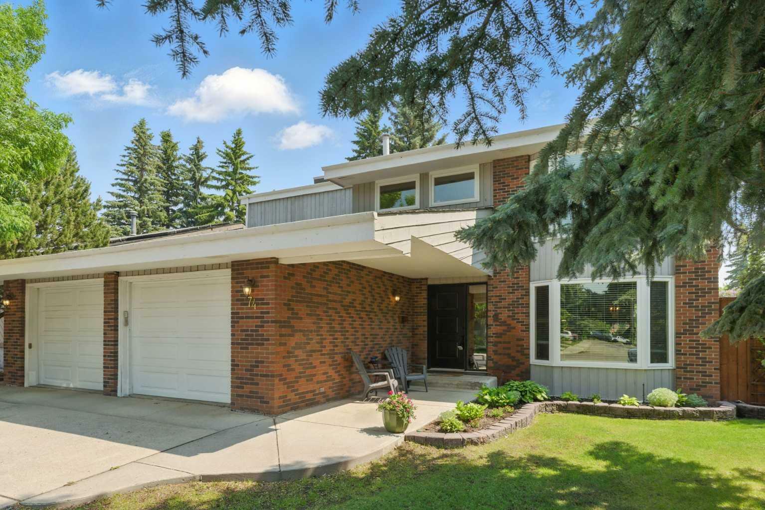 Photo de la propriété: 74 Deermont Road SE AB T2J 5T5