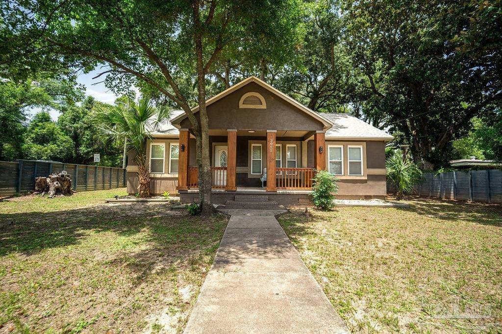 Property Photo:  3022 W Jackson St  FL 32505 