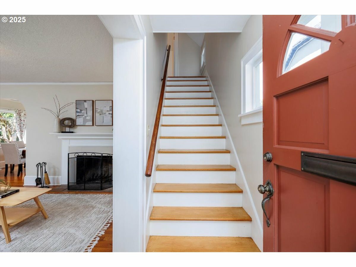 Property Photo:  7315 SE 34th Ave  OR 97202 