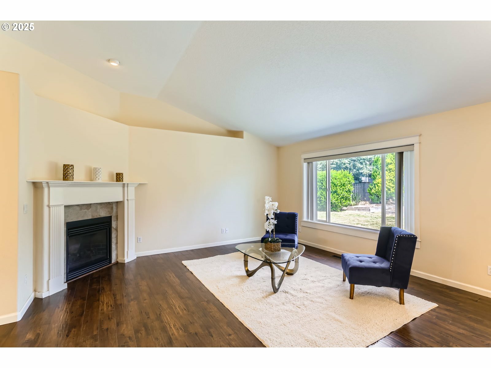 Property Photo: 12472 Crisp Dr OR 97045