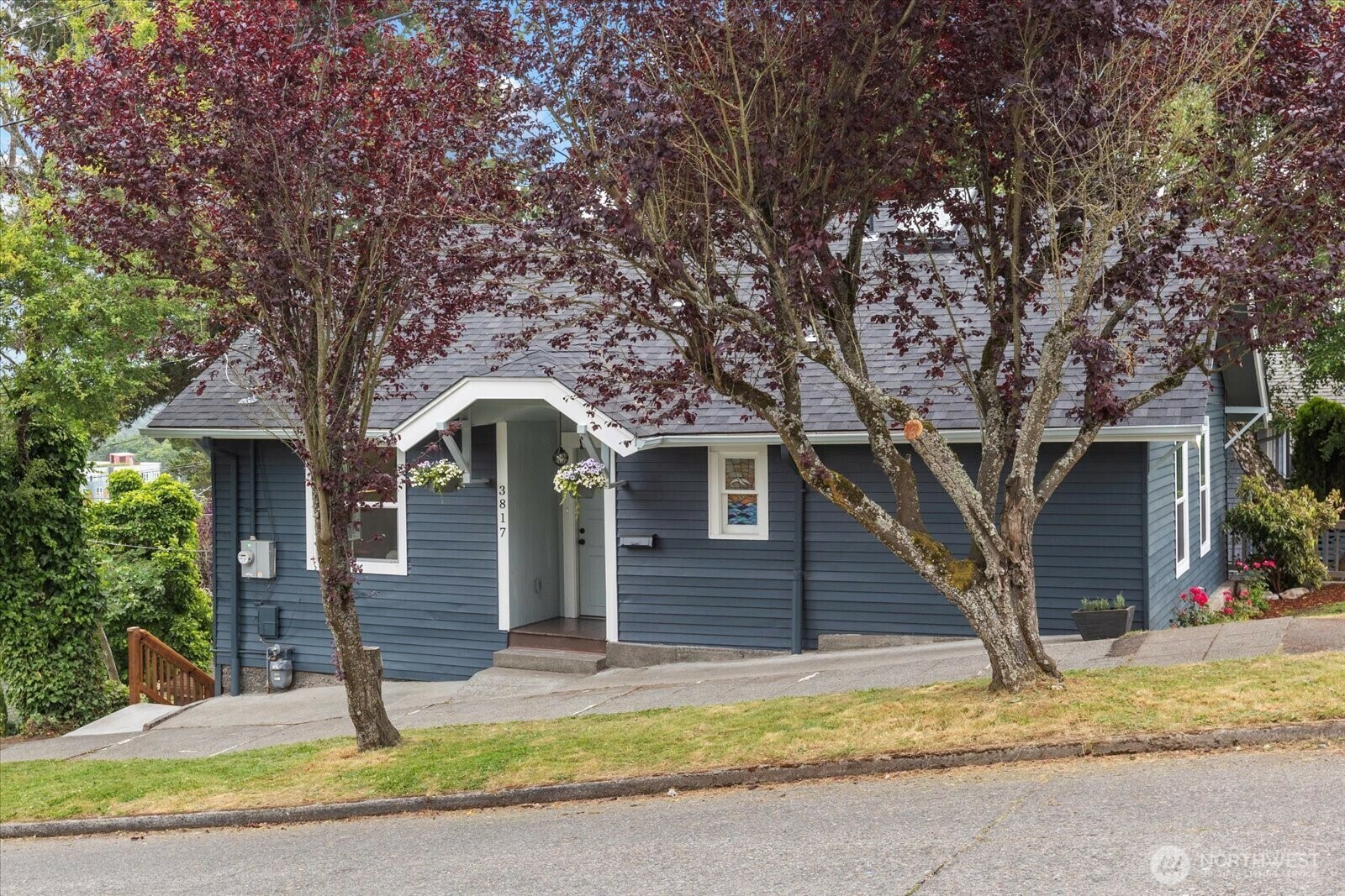 Property Photo: 3817 SW Dakota Street WA 98126
