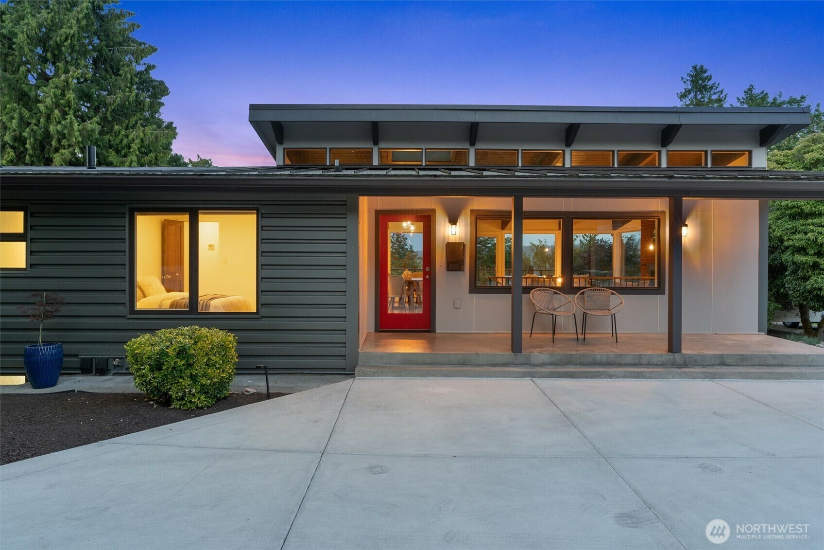 Property Photo: 16506 34th Avenue NE WA 98155