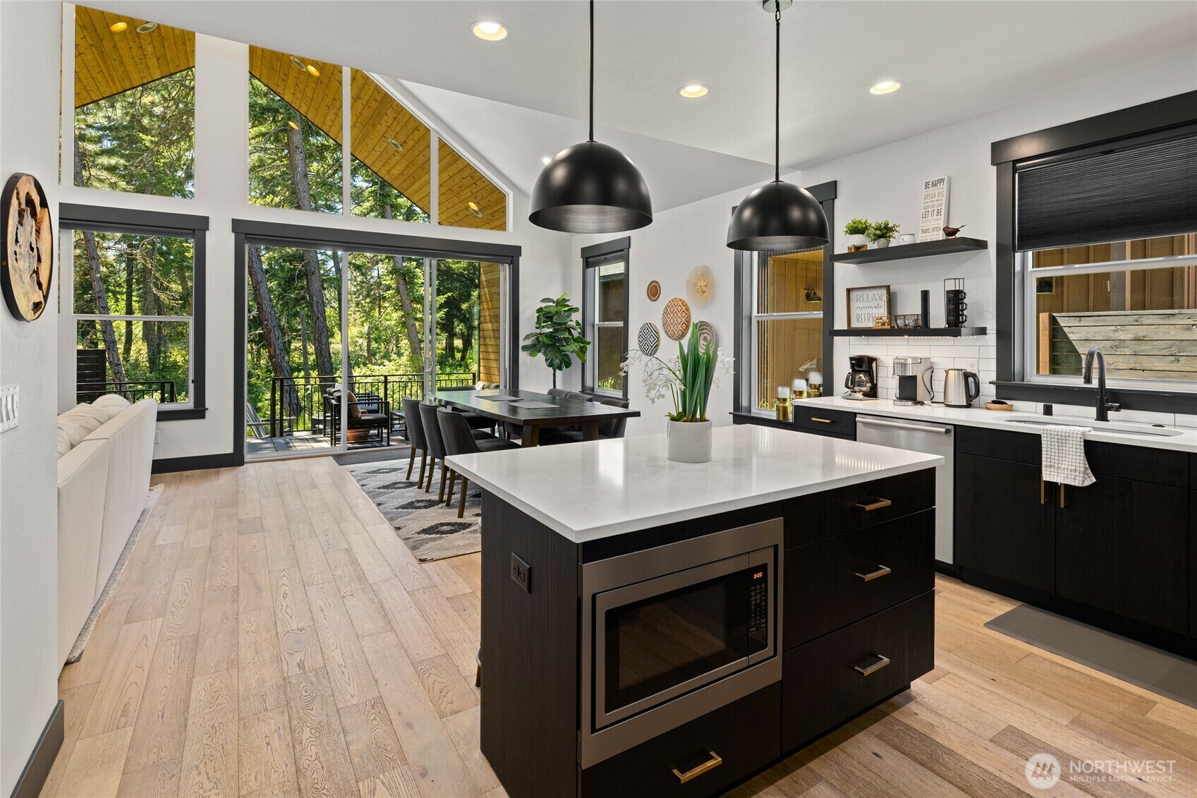 Property Photo:  41  Panorama Drive  WA 98940 