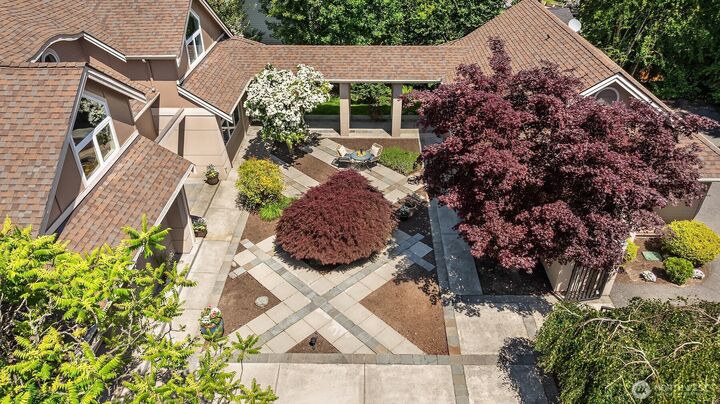 13730  Main Street  Bellevue WA 98005 photo