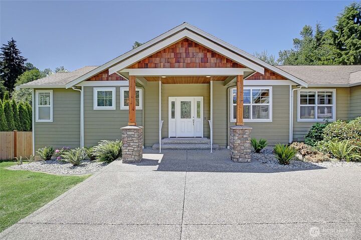 Property Photo: 26306 2nd Avenue NE WA 98223