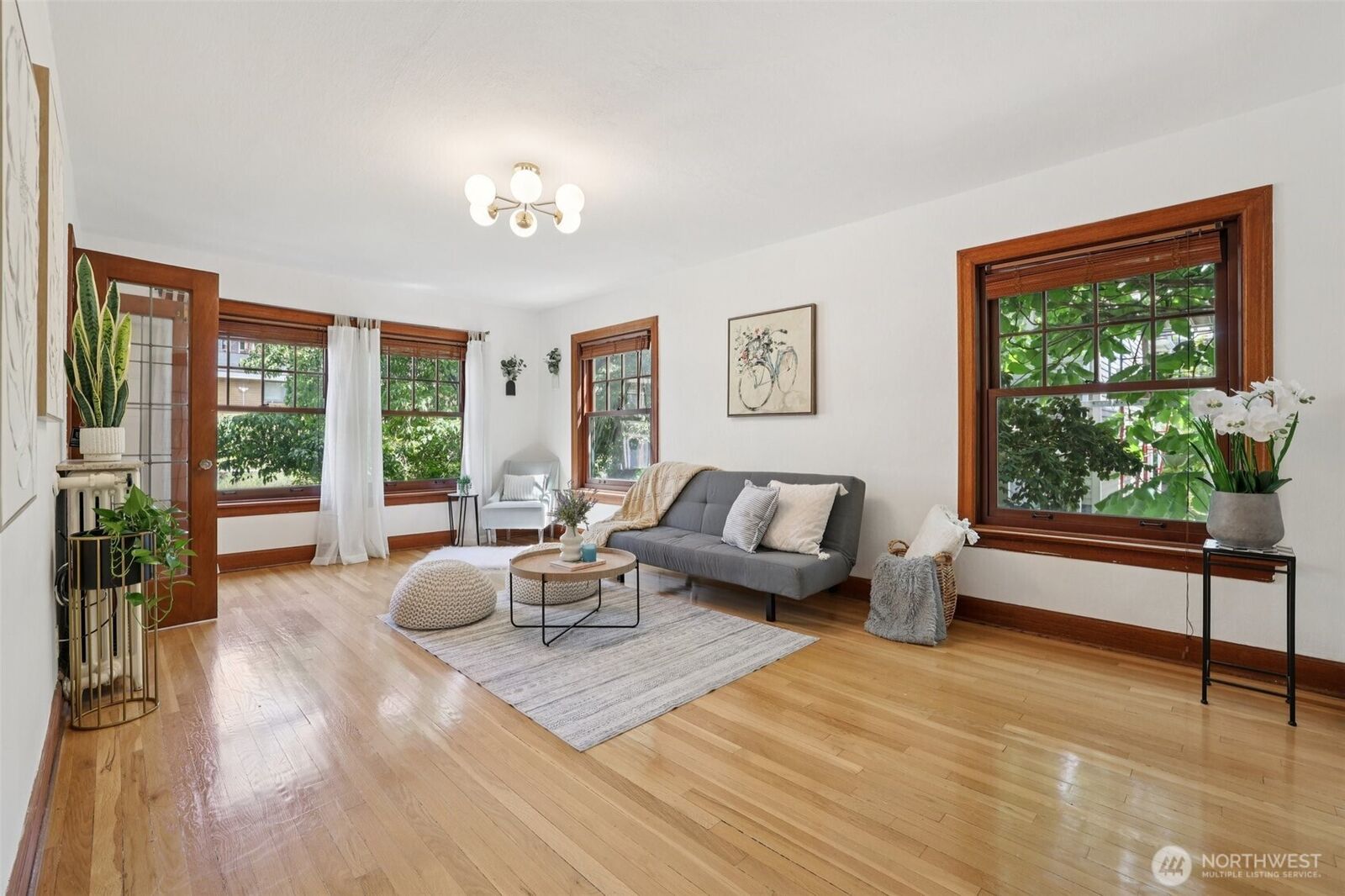 Property Photo:  408  Bellevue Avenue E 206  WA 98102 